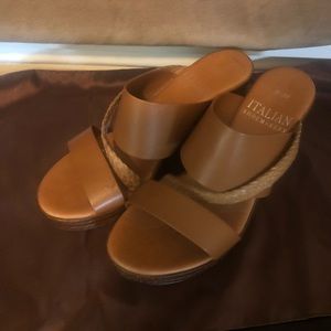 Women’s brown sandals